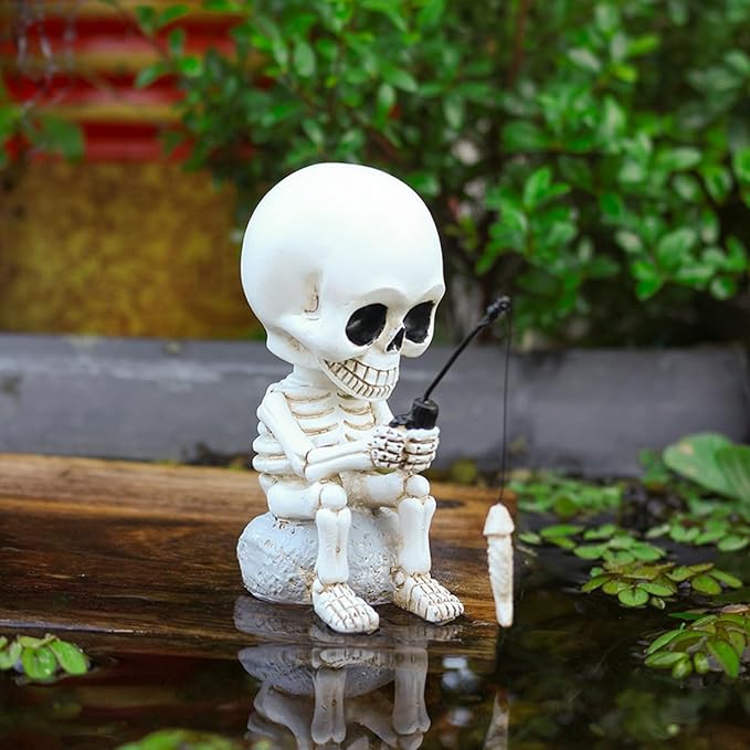 Fishing Skeleton Statue with Rotating Head Funny Halloween Decor, 3.8 Inch Cute Sitting Skull Figurine Resin Sculpture for Outdoor Garden Yard Lawn Pond Pool Ornaments