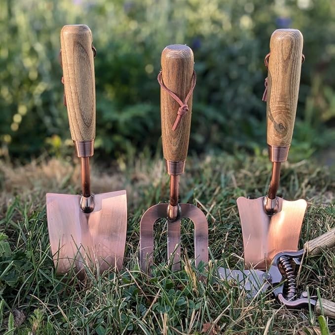 Premium Gardening Tools Gift Set, Over 1,700 Non GMO Vegetable Seeds, Copper Steel Tools for Planting, Garden Tool Kit for Women with Handbag and Coco Coir Soil Pellets, Birthday Gift Box