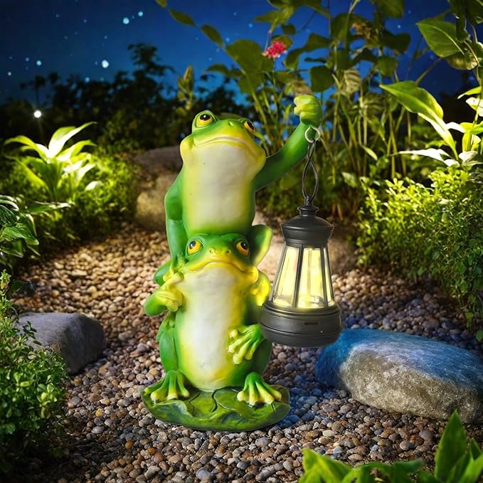 Solar Outdoor Statues Frog Garden Decor Figurine Lights for Outside, Yard Decorations Outdoor Patio Decor, Unique Housewarming Gardening Gifts for Women