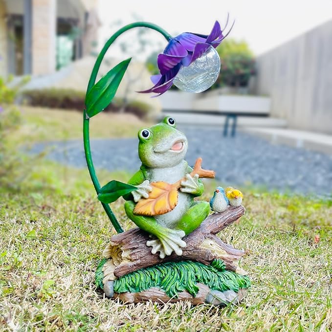 Garden Decor Statues, Outdoor Funny Frog Statue, Solar Frog Gift Sculpture Decoration for Home Patio, Yard, Lawn, Porch, Ornament
