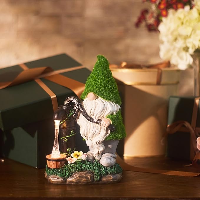 TERESA'S COLLECTIONS Garden Gnomes Decor with Solar Lights, Fathers Gifts, Green Outdoor Resin Decorations for Porch Patio, Gnome Ornaments for Dad and Mom,9"