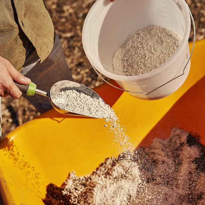 Perlite+ Silica, Superior Soil Amendment That Promotes Enhanced Plant Growth. Ideal for Potting Soil, Transplanting, and Hydroponic Systems, OMRI Listed, 100% Organic (24 QT)