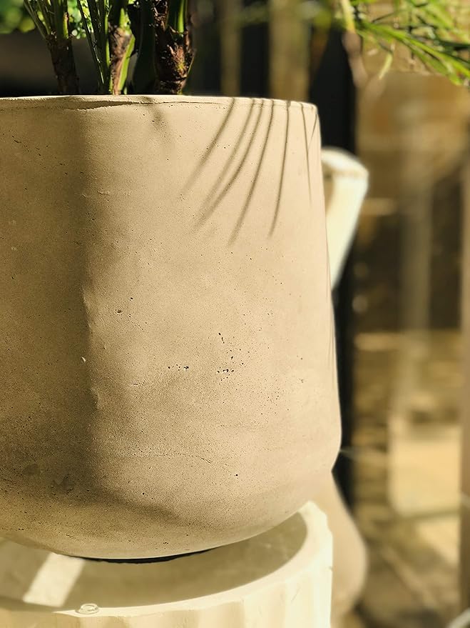 Kante 11.6" Dia Round Concrete Planter, Outdoor Indoor Large Plant Pots Containers with Drainage Hole and Rubber Plug for Home Garden Patio, Natural Concrete