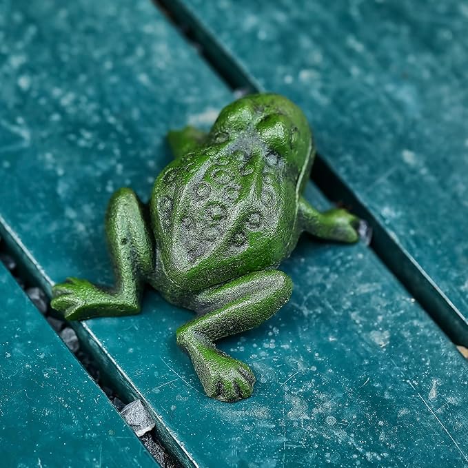 Cast Iron Frog Key Hider, Decorative Outdoor Hidden Keys Holder, Small Frog Statue and Key Hiders Outside, Animal Shaped Garden Spare Keys Storage for Indoor Yard Patio Decor, Green