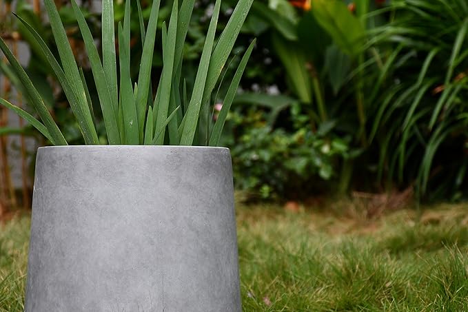 Kante 15.3" Dia Round Concrete Planter, Outdoor Indoor Large Plant Pots Containers with Drainage Hole and Rubber Plug for Home Garden Patio, Natural Concrete