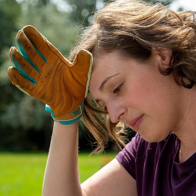 Wells Lamont Women's HydraHyde Water-Resistant Leather Palm Hybrid Work Gardening Gloves, Medium (Pack of 1) (3250M), Blue