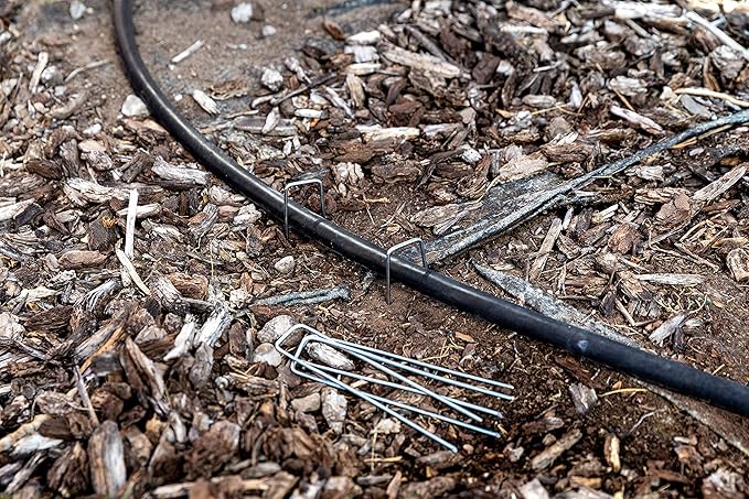 Squirrel Products U Shape Garden Stakes Metal, 6 Inch Landscaping Staples, 11 Gauge Stakes for Landscaping Fabric, 2.9mm 15x2.5x15cm – 150 Pack