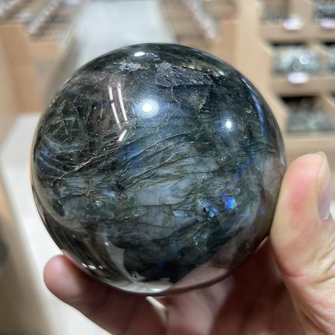 5-6CM/1.97-2.36inch Natural Crystal Ball Labradorite Sphere Moonstone Stone Crafts Polished Decorative Sphere Reiking Healing Crystals Ball Stone Fengshui Home Decoration(50-60mm, Labradorite)