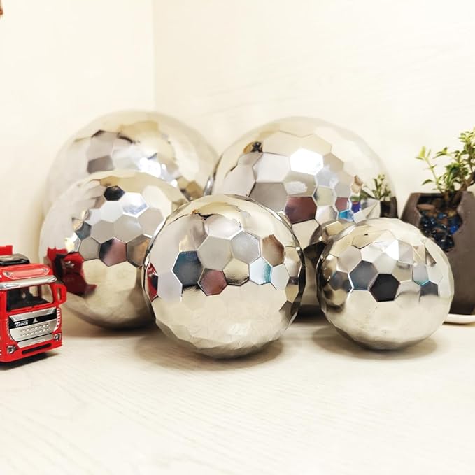 304 Stainless Steel Gazing Ball Sculptures Diamond Ball Decoration Mirror Hollow Decor Ball Reflective Garden Sphere Hollow Metal Ball Ornament Statues Gazing Globe for Home Garden (10 inch)