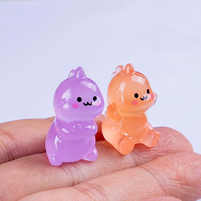 30 Pcs Mini Resin Dinosaur 6 Variety Tiny Animals Figures Miniature Little Small Figurines Bulk for Micro Fairy Garden Landscape Accessories Hide Crafts Decor