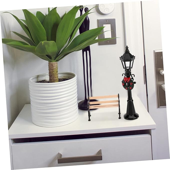 2pcs Christmas Street Lamp Post and Miniature Park Bench Seat Mini Street Light Model Dollhouse Christmas Village Pathway Lantern Post Fairy Garden Accessories