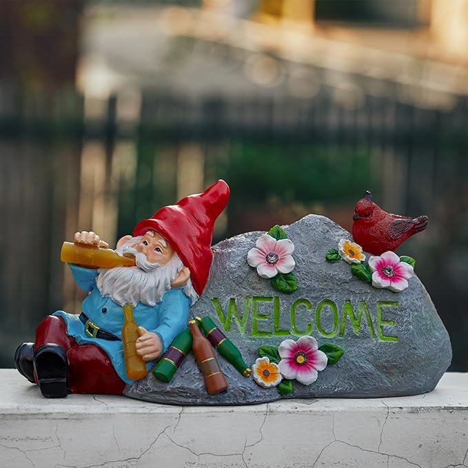 Funny Garden Gnomes Statue with Welcome, Solar Outdoor Gnomes Decorations for Yard, Patio, Lawn, Fathers Day Birthday Housewaming Gifts for Dad, Men, Husband, Grandpa, 11.8 Inch, Resin