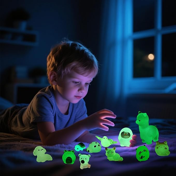 Luminous Mini Resin Figures to Hide, Tiny Resin Animals Variety Pack for Fairy Garden Accessories Outdoor, Glow in The Dark Miniature Figurines for Fish Tank Decorations 40 pcs