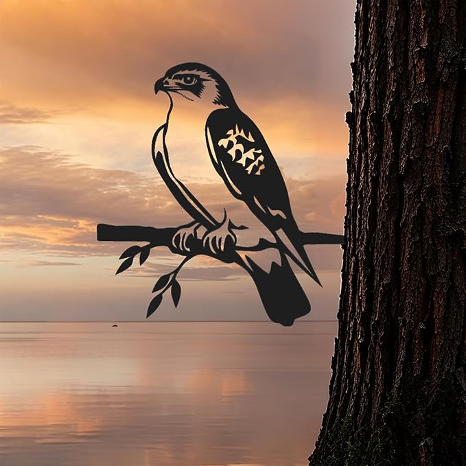 Metal Hawk Bird Decor, Outdoor Garden Statues & Patio Ornament for Outdoor Spaces, Yard Art, Tree Decoration, Memorial Gifts for Women