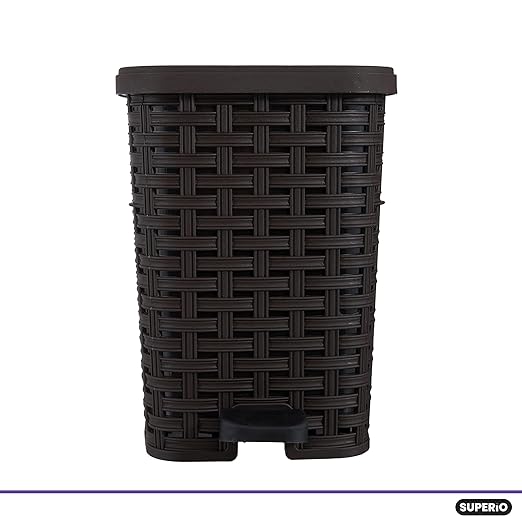 Superio Mini Trash Can with Foot Pedal Small Outdoor Garbage Can with Lid, 1.5 Gallon Plastic Waste Basket for Bathroom, Bedroom, Kitchen, Office, Patio (Wicker Brown 6 QT.)