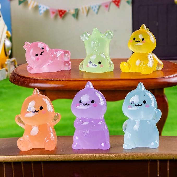 30 Pcs Mini Resin Dinosaur 6 Variety Tiny Animals Figures Miniature Little Small Figurines Bulk for Micro Fairy Garden Landscape Accessories Hide Crafts Decor