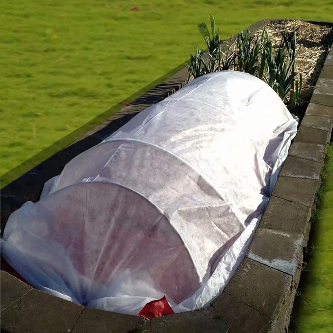 Agfabric Plant Covers Freeze Protection 7'x25' 0.9oz Floating Row Cover Garden Plant Cover Freeze Cloths for Plants Winter Frost Season Extension,White