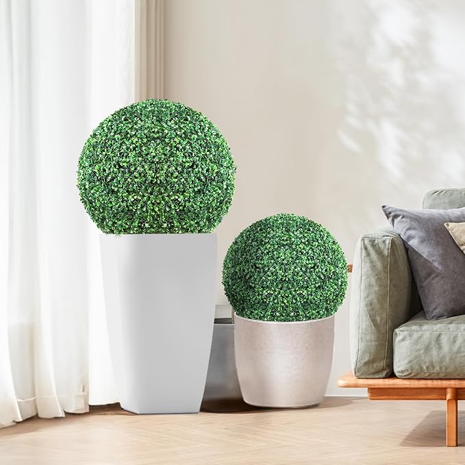 VEVOR 2 Pcs 16” Artificial Plant Topiary Ball, 4 Layers Faux Boxwood Balls, All-Year Green Faux Plant Decorative Balls for Backyard, Balcony,Garden, Wedding and Home Décor