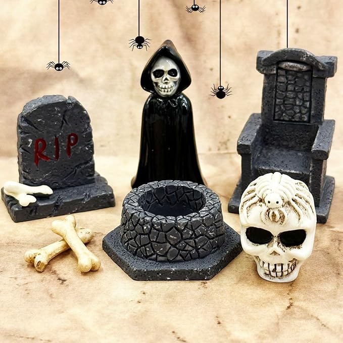 Halloween Miniature Figurines - 18Pcs Resin Ghost Tombstones Skull Heads Scene Ornaments Halloween Garden Accessories Mini Figurine Decorations for Outdoor Statues Home Village Crafts Decor