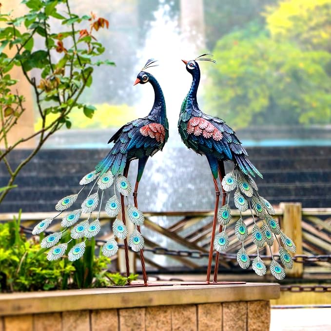 chisheen Garden Decor Outdoor Statues, Metal Peacock Decor for Outside, Garden Art Sculptures Standing for Patio Yard Lawn Home Decorations, Set of 2