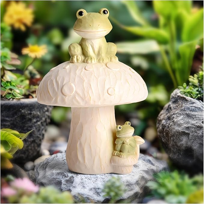 Frog Garden Decor Outdoor Statues, Mushroom Home Decor with Frog Figurines Outdoor Fairy Gardens Accessories Lawn Ornaments, Cute Garden Statues for Outside Yard Lawn Planters Art Decorations Gifts