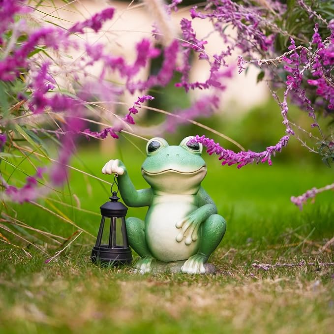 Large Frog Garden Decor for Outside Solar Powered Sculptures for Yard Patio Cute Animal Statues Housewarming Outdoor Ornaments