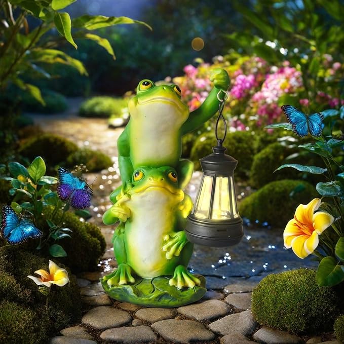 Solar Outdoor Statues Frog Garden Decor Figurine Lights for Outside, Yard Decorations Outdoor Patio Decor, Unique Housewarming Gardening Gifts for Women