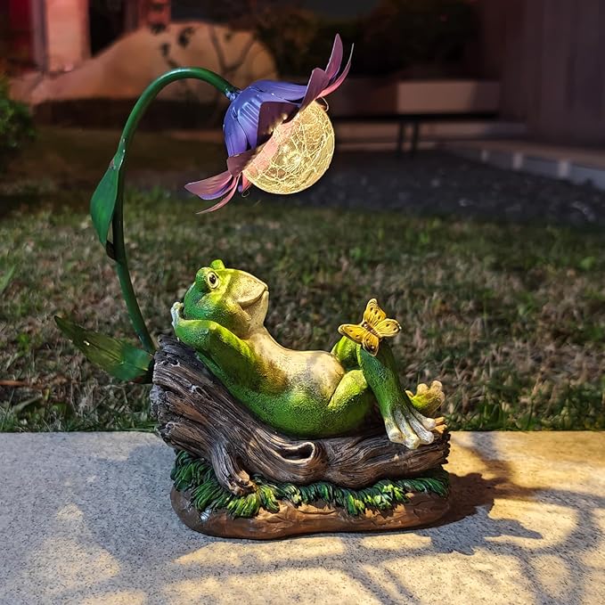 Solar Frog Garden Decor Outdoor Statue - Frogs Umbrella LED Waterproof Sculptures Lights, Patio Pathway Frog Figurine for Yard Decoration Lawn Ornament Gardening Gifts for Women Mom Grandma
