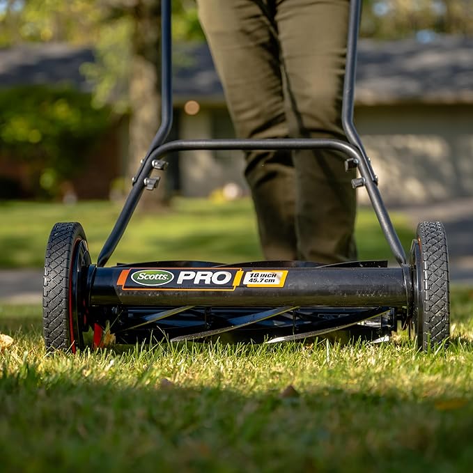 Scotts 18-Inch 7-Blade Push Manual Reel Lawn Mower