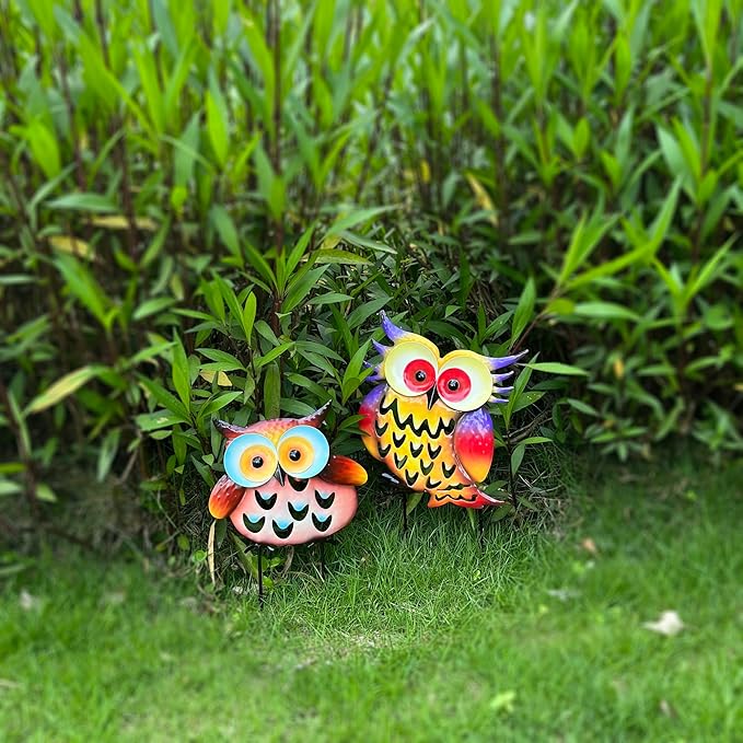 Pack of 2 Metal Fresh Color Owl Garden Statues Silhouette Couple Stakes Decorative Outdoor Animal Sculptures for Yard Décor and Lawn Ornaments
