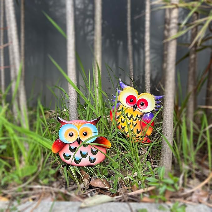 Pack of 2 Metal Fresh Color Owl Garden Statues Silhouette Couple Stakes Decorative Outdoor Animal Sculptures for Yard Décor and Lawn Ornaments