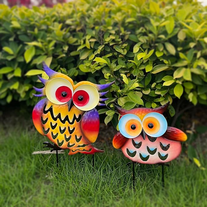 Pack of 2 Metal Fresh Color Owl Garden Statues Silhouette Couple Stakes Decorative Outdoor Animal Sculptures for Yard Décor and Lawn Ornaments