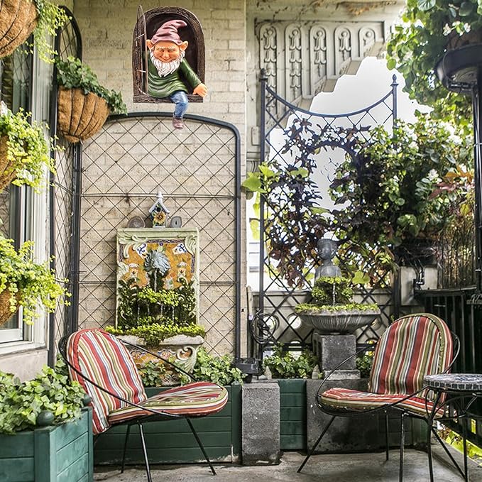 Elf Out The Door Gnome Tree Hugger Statue, Funny Whimsical Garden Peeker Sculpture, Resin Tree Face Decor Outdoor, Hanging Gnome Figurine for Yard Patio Lawn Porch Decoration, 7"x13"