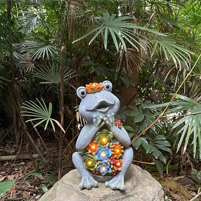 Solar Garden Frog Statues with Outdoor Light for Outdoor Decor Succulent and 8 LED Lights Solar Frog Art Decor for Lawn Yard Decor Gifts for Women Mother's Day Birthday
