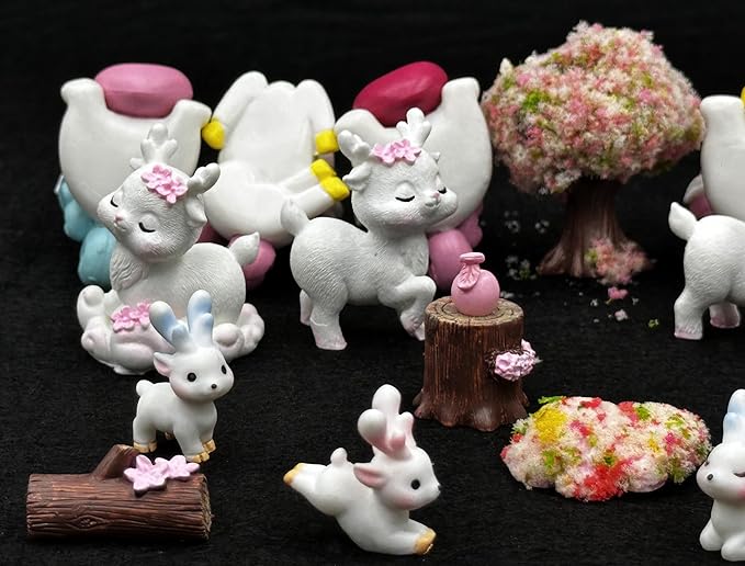 Geiomoo Mini Resin Set, Mixed Miniature Landscape Garden Accessories for DIY Crafts Home Fish Tank Decors (21 Pcs)