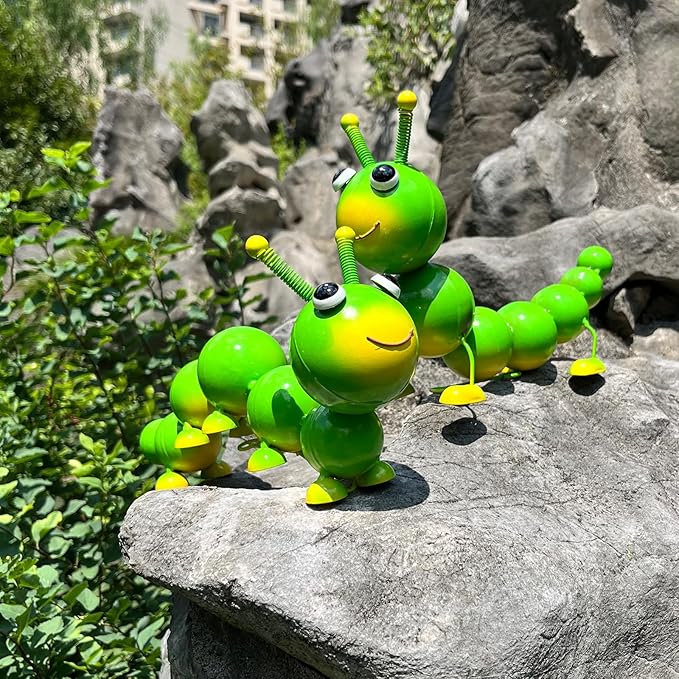 Metal Caterpillar Statue Yard Art Garden Decor for Outside Patio Lawn Ornaments Fence Decorations Gift for Family,Friends,Garden Lovers - Set of 2(Green)