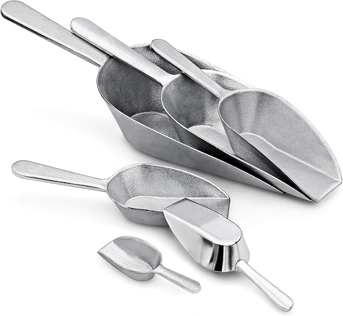 New Star Foodservice 34646 One-Piece Cast Aluminum Flat Bottom Bar Ice Flour Utility Scoop, 2-Ounce, Silver