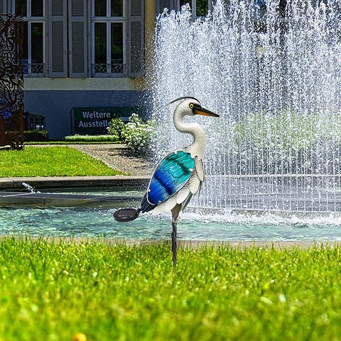 HONGLAND Solar Metal Crane Statue Garden Heron Sculpture, Glass Outdoor Heron Yard Art Coastal Ocean Bird Decor Lawn Ornament for Backyard Porch Patio Decor（24 Inch）