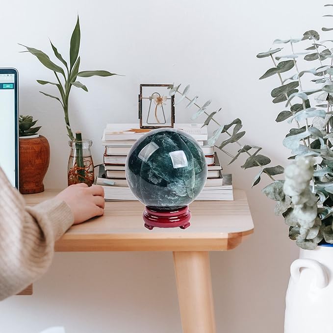JIC Gem Big Green Fluorite Crystal Ball Sphere Decorative Ball with Wooden Stand for Meditation、Fengshui、Home Decors Healing Crystal Ball (90-100mm)
