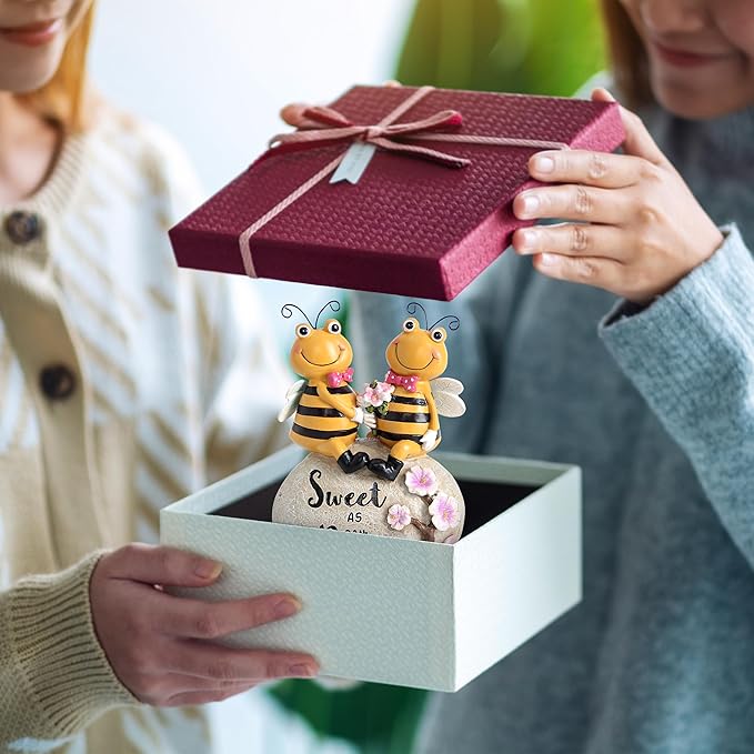 Leekung Bee Statue for Garden Decor,Honey Bee Gifts Spring Decor for Outdoor,Bumle Bee Figurines Decoration for Garden Patio Yard Lawn&Indoor Table Shelf Kitchen Home Decor,Best Gifts for Bee Lovers