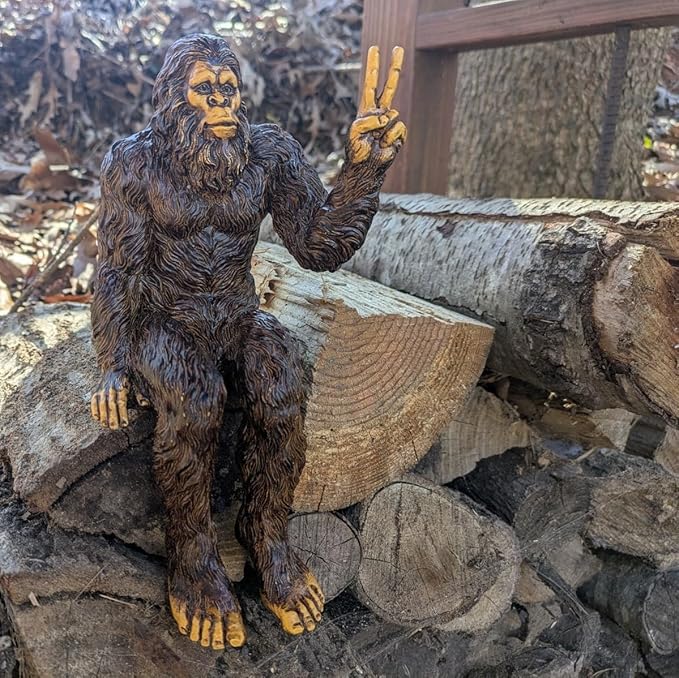 John Bernard & Company Bigfoot Peace Sign Decorative Sasquatch Yeti Statue/Figurine Indoor/Outdoor Sculpture for Patio, Deck, Home, Office 10 in H Shelf Sitter Figurine (Natural)