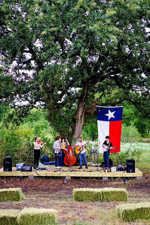 Texas State Flag 4x6 Ft, Deluxe Embroidered Heavy Duty Polyester Durable TX Flag with Sewn Stripes and Brass Grommets for Indoor/Outdoor Use