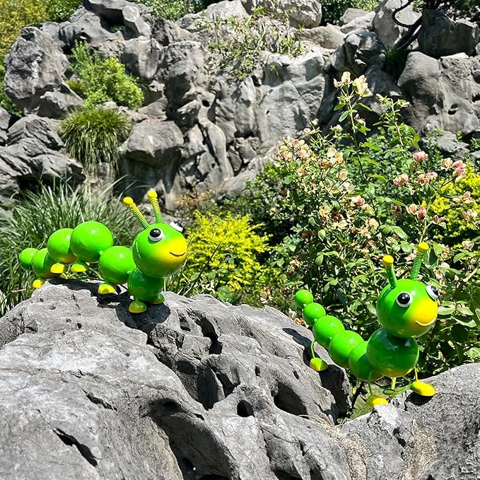 Metal Caterpillar Statue Yard Art Garden Decor for Outside Patio Lawn Ornaments Fence Decorations Gift for Family,Friends,Garden Lovers - Set of 2(Green)
