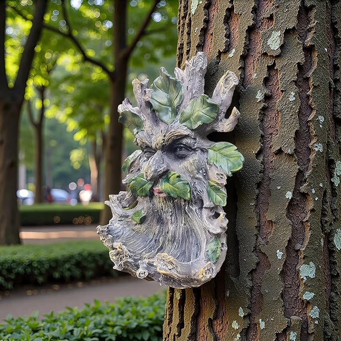 Whimsical Tree Face Garden Decoration ，Tree Faces Decor Outdoor Wallmounted Statue Art with Leaf Features, Outdoor Decor Garden Accessory (Home Decor)