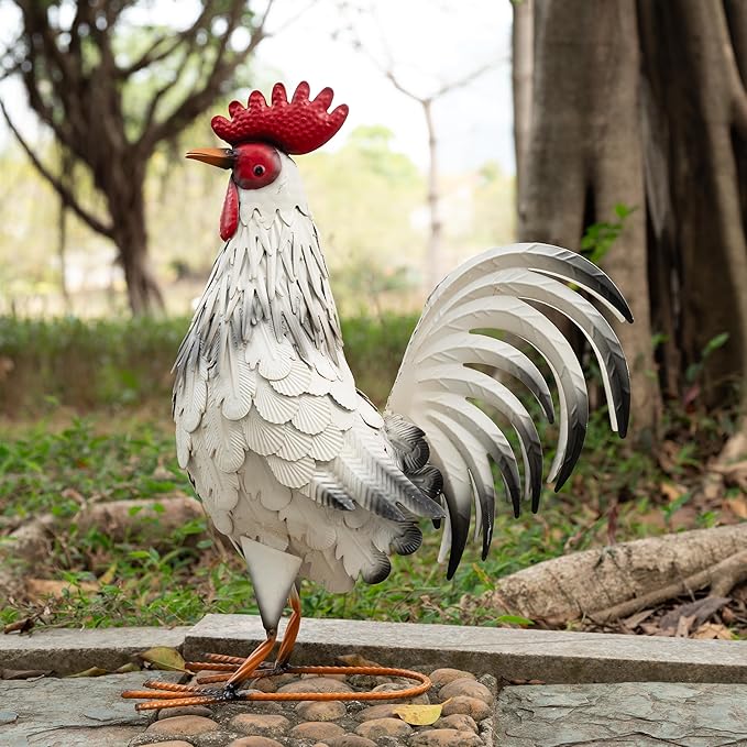 TERESA'S COLLECTIONS Garden Decor, White Rooster Garden Decor, Waterproof Metal Garden Statue, 17.5", Rooster Gifts, Garden Gifts for Women Mom Dad, Indoor/Outdoor